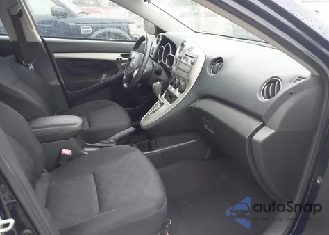 2009 Toyota Matrix S z USA, uszkodzony, nr VIN 2T1KE40E09C010947